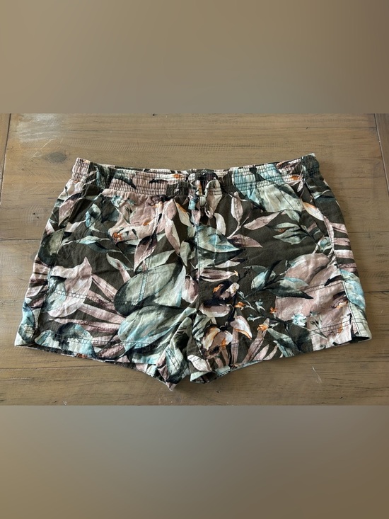Reitmans Pants - Reitmans Linen Blend Tropical Print Shorts Size 16
